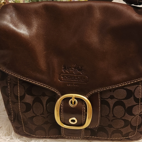Coach Handbags - Coach signature Bleeker bag